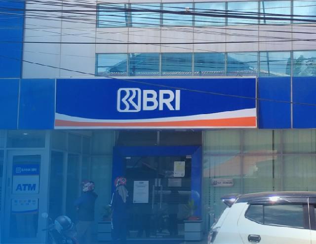 Pinjaman BRI 200 Juta Dengan KUR, Bunga & Simulasi 2 Pinjaman BRI 200 Juta